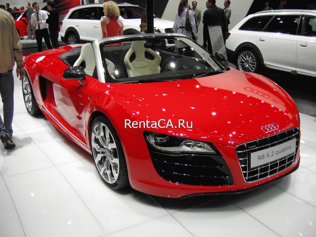 Арендовать кабриолет Audi R8 5.2 Quattro в Москве